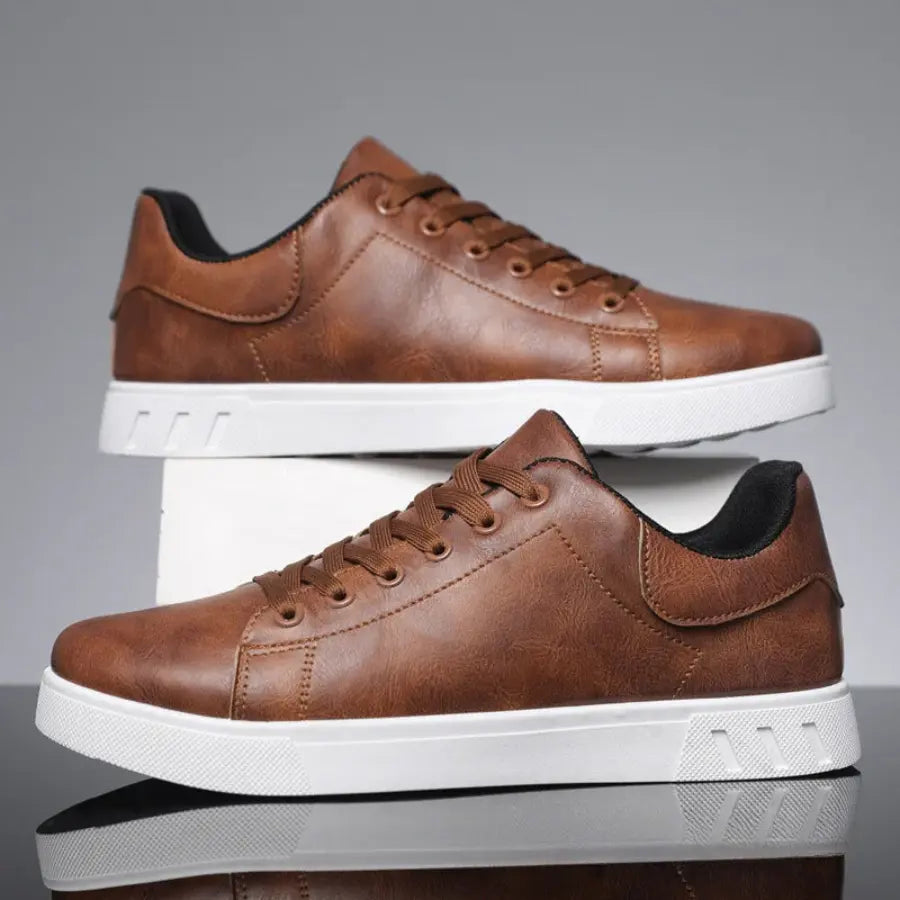 Norev | Męskie casualowe sneakersy z niską cholewką i sznurowaniem