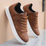 Norev | Męskie casualowe sneakersy z niską cholewką i sznurowaniem